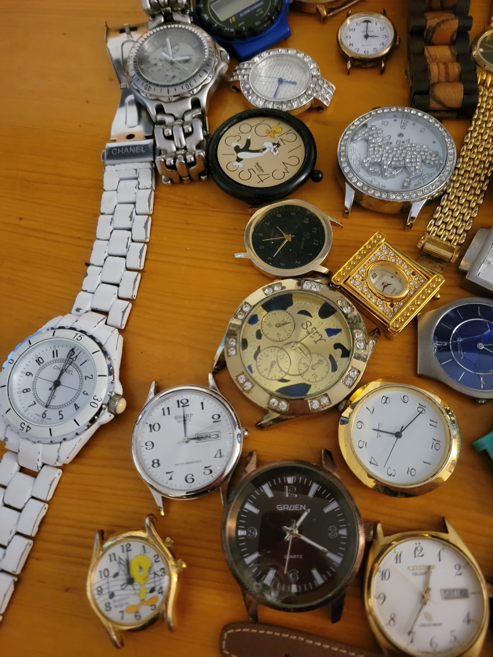 Bundle Of Parts Watches - Picture 8 of 10